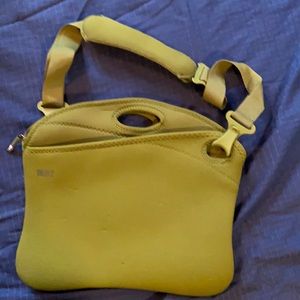 Built NY computer bag army green